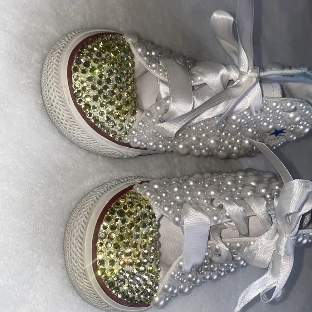 Custom Pearl & Crystal Converse toddler size 9 use gently
